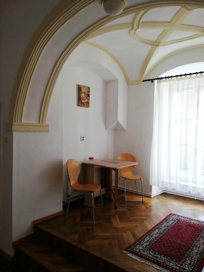 Ferdinand Apartments Medgyes Kültér fotó